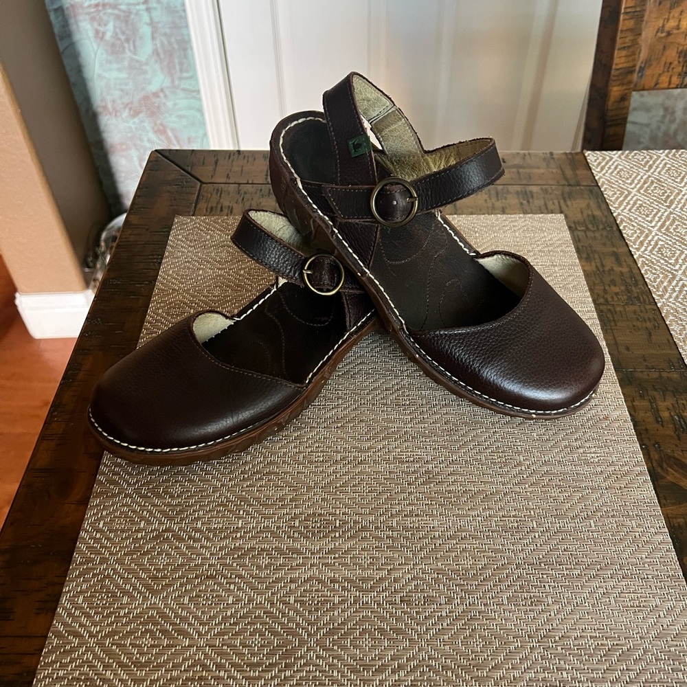El Naturalista Women's Yggdrasil
Ng50 Slipper